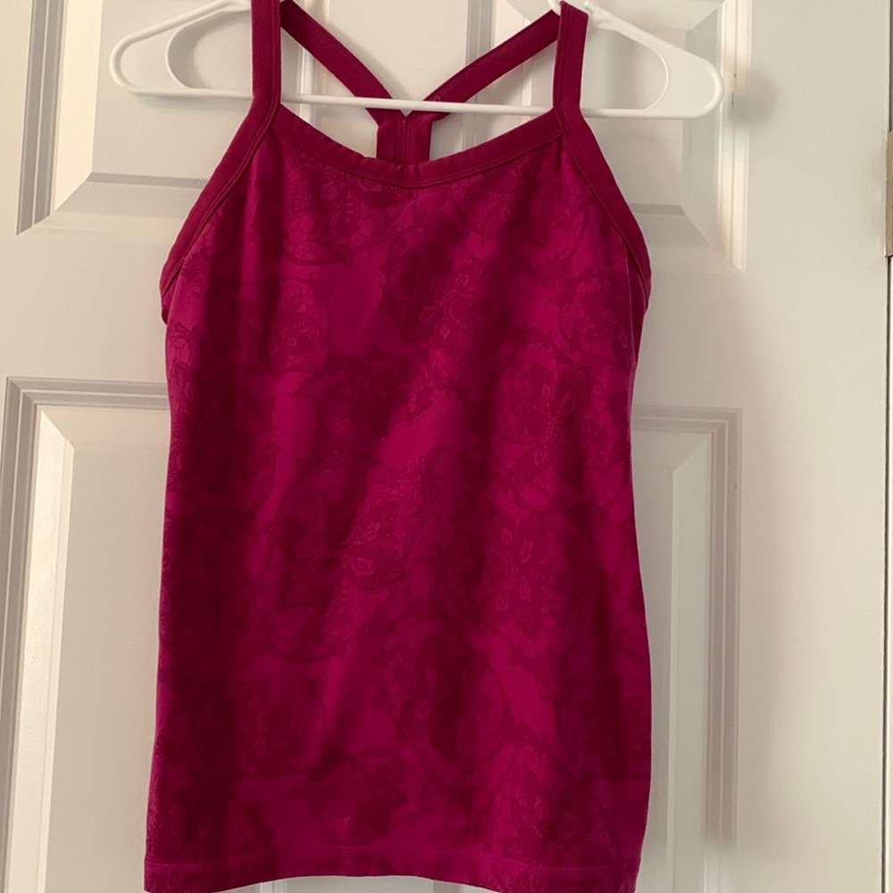 lululemon tank top never worn